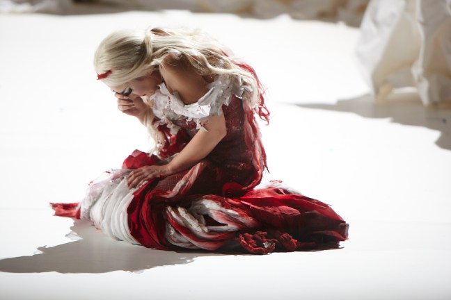 Carmela Remigio (Donna Anna)_Autumn de Wilde