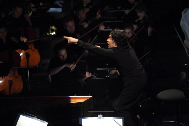 Gustavo Dudamel_Don Giovanni_LA Phil 2_cr Mathew Imaging_8623