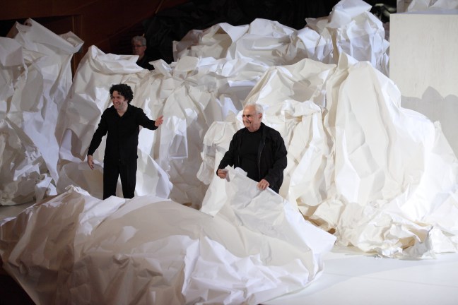 Gustavo Dudamel_Frank Gehry_Don Giovanni Dress Rehearsal_LA Phil_cr Mathew Imaging_9081